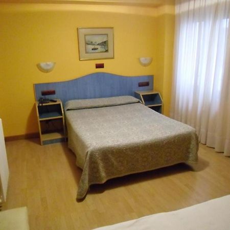 Hostal Don Suero Leon Exterior photo
