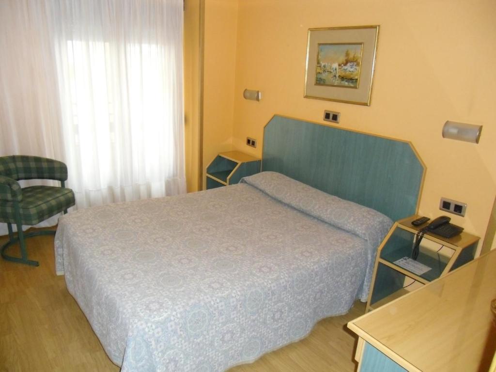 Hostal Don Suero Leon Room photo