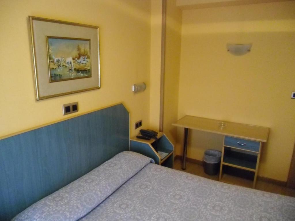 Hostal Don Suero Leon Exterior photo
