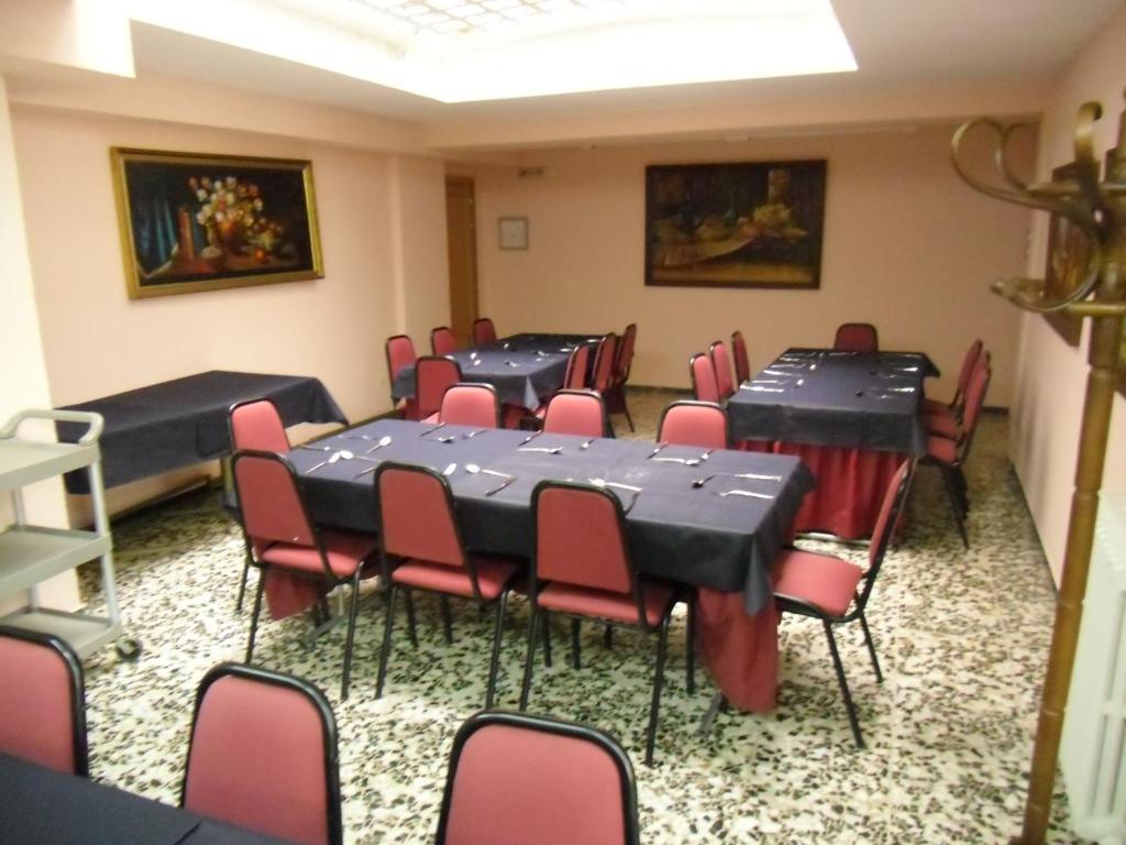 Hostal Don Suero Leon Exterior photo