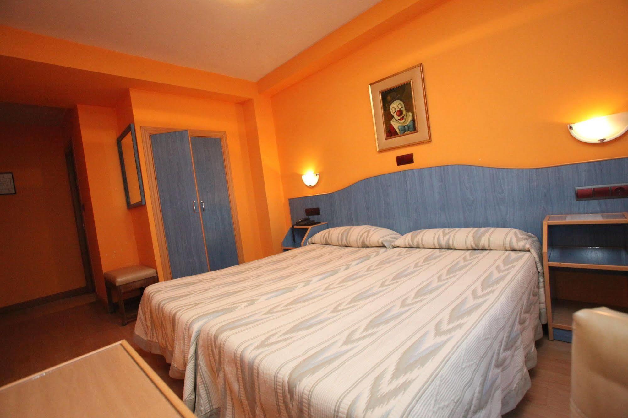 Hostal Don Suero Leon Exterior photo